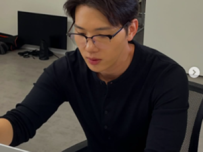 멜로망스 김민석 비주얼 뽐내며 팬들 환호